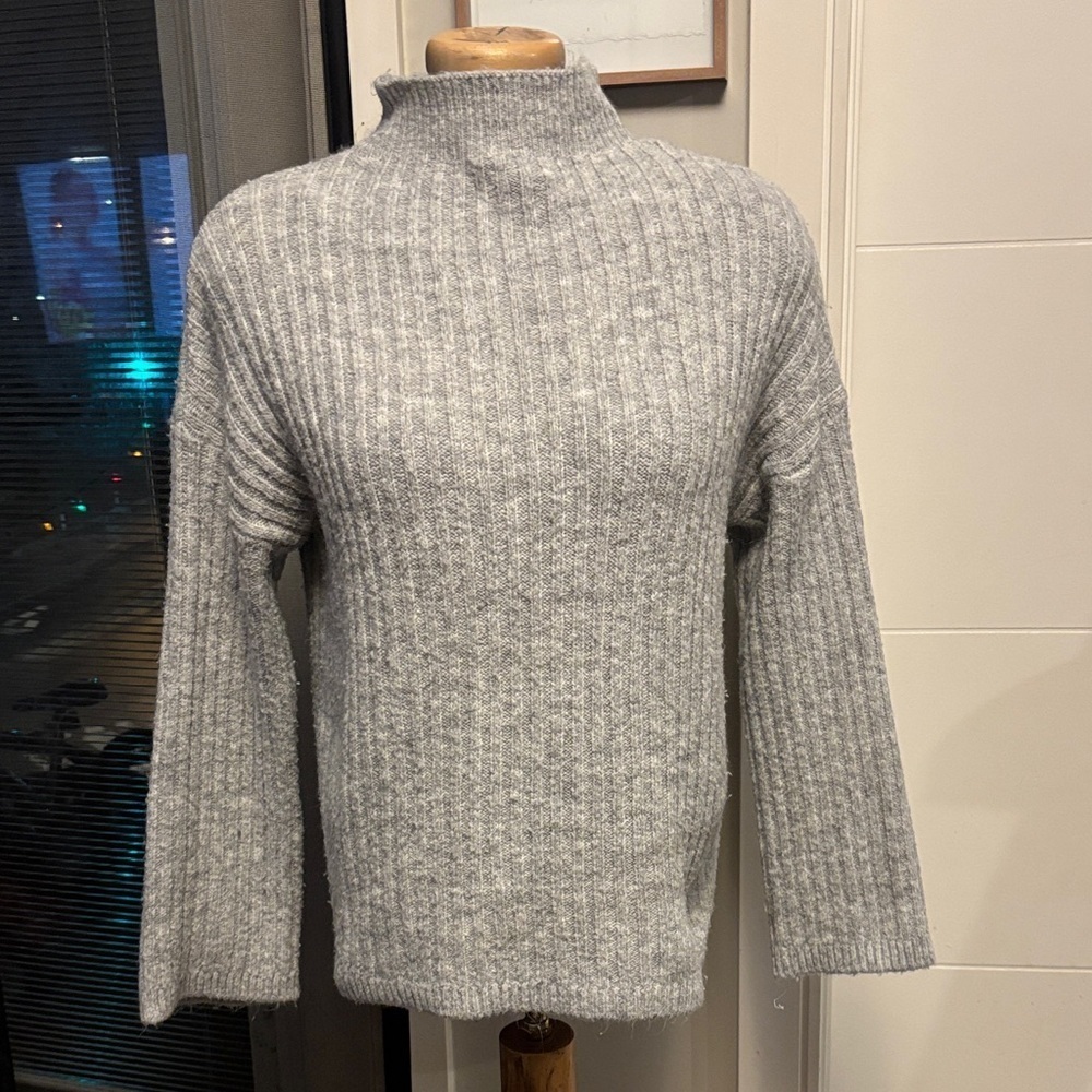 Chunky high neck Gray Ribbed Women's Sweater